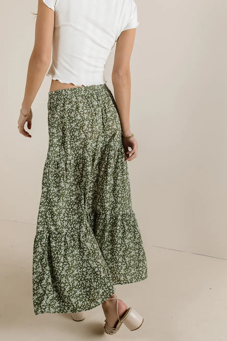 Elastic waist floral skirt 