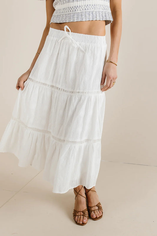 Elastic waist skirt in white 