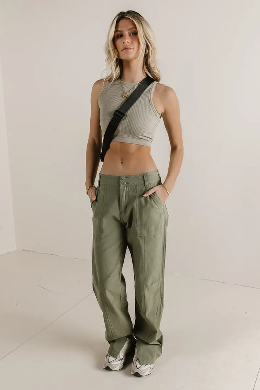 Two hand pockets pants in olive 