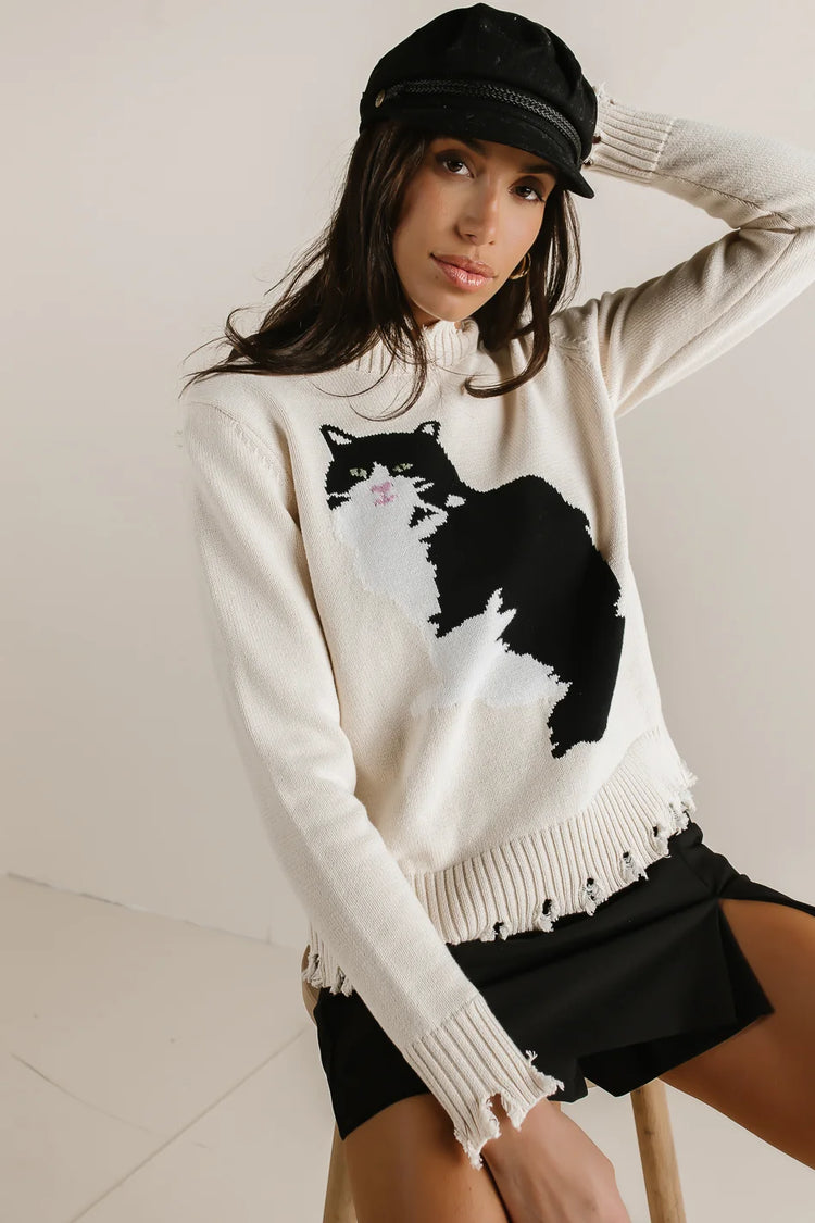 Cat design sweater 