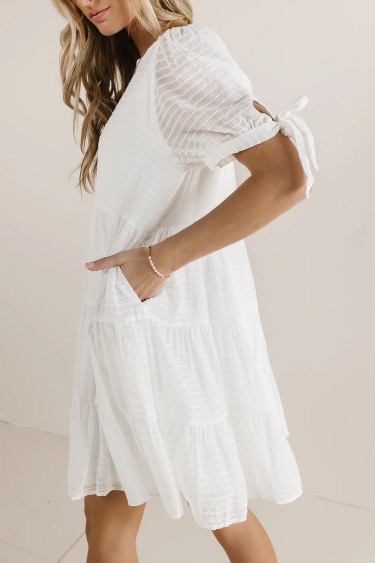 Two hand pockets dress in white 