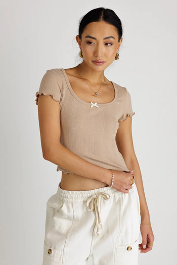 Ruffle cuff sleeves top in taupe 