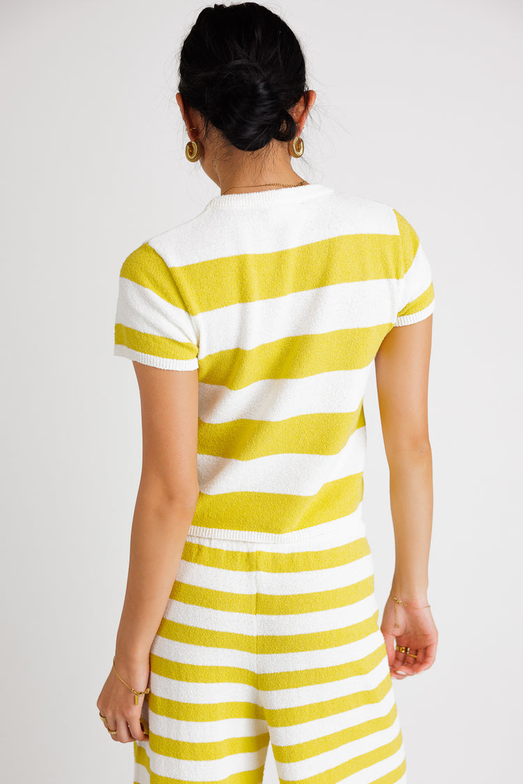 short sleeve striped top in yellow