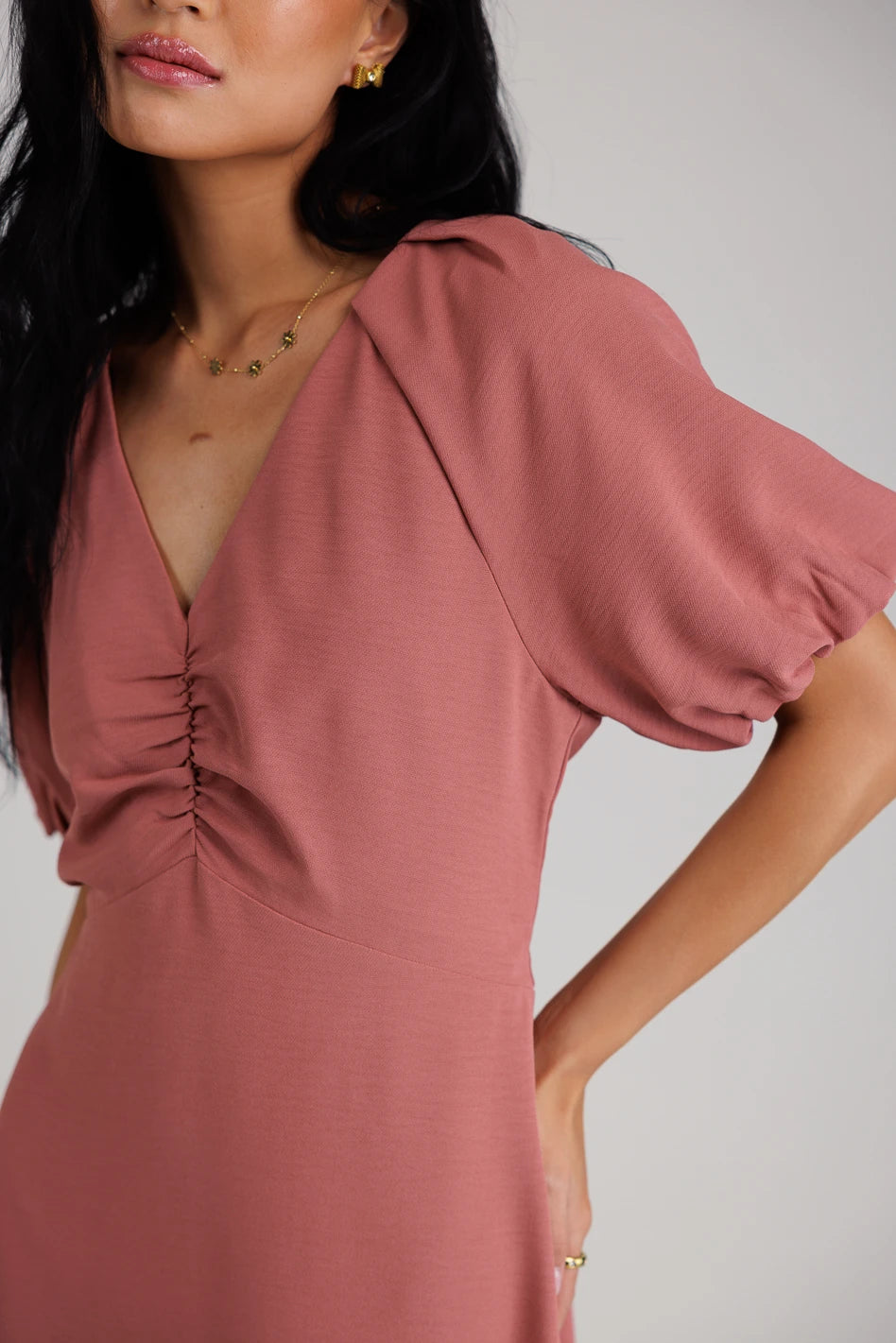 Short sleeves dress in mauve 