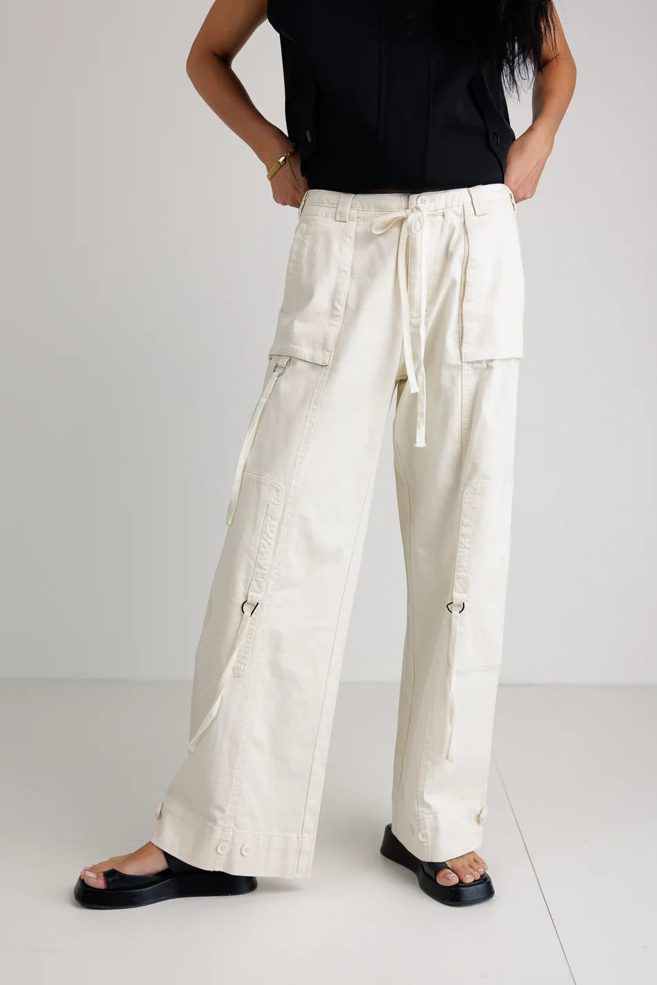 Women Wide-Leg Flat-Front White Cargo Pants