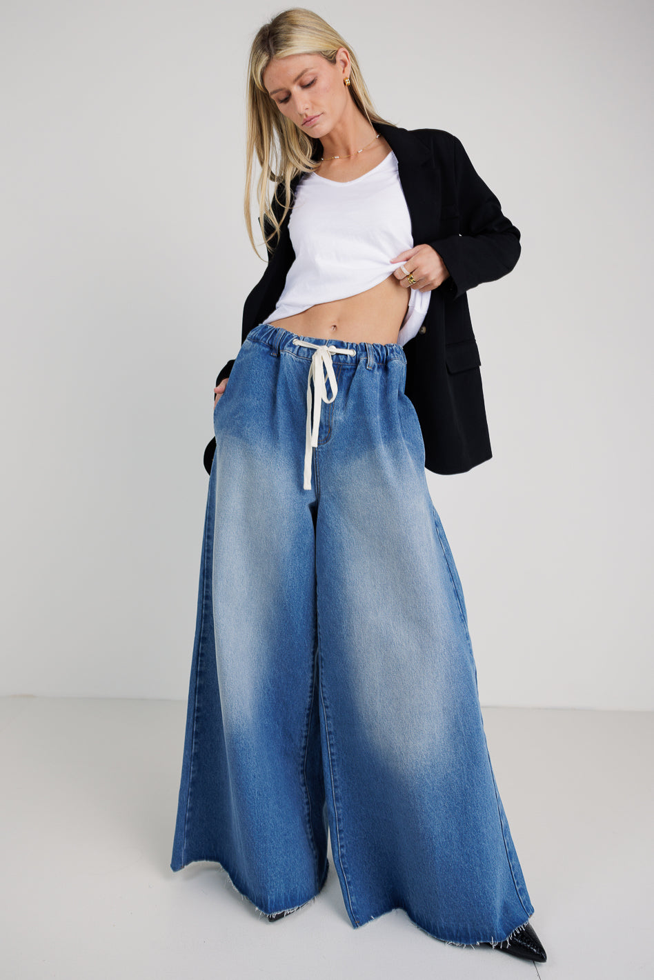 Wide legs pants in medium wash 