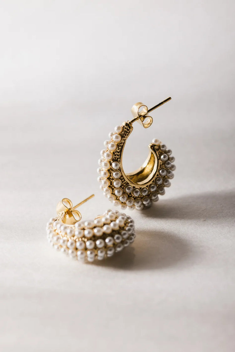 Pearls detailed earrings 