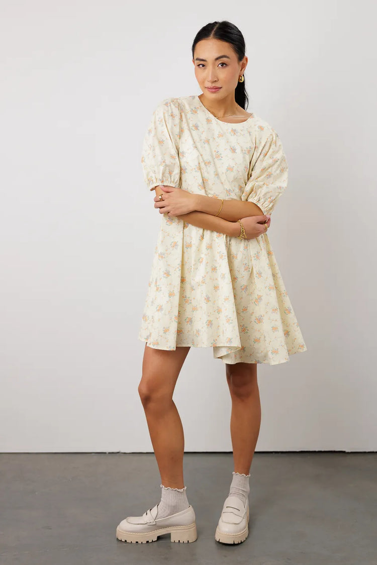 Woven dress in floral 