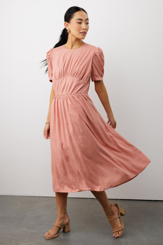 Short sleeve midi dress with defined mid section
