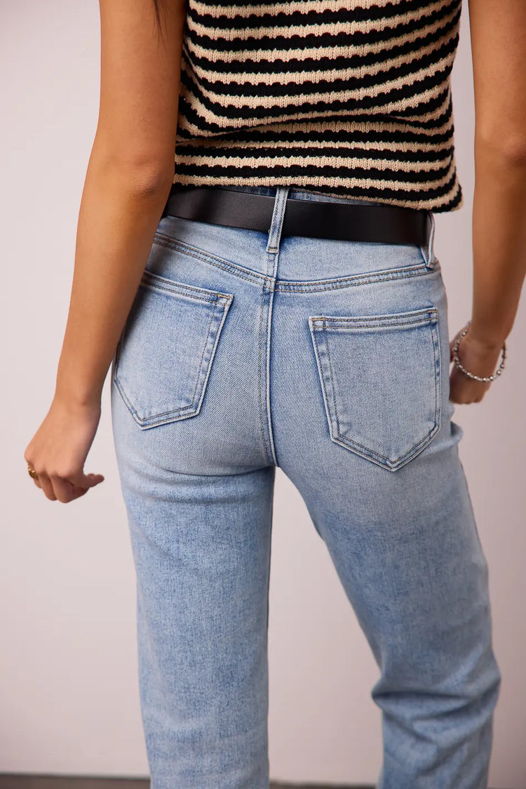 Two back pockets jeans in medium wash 
