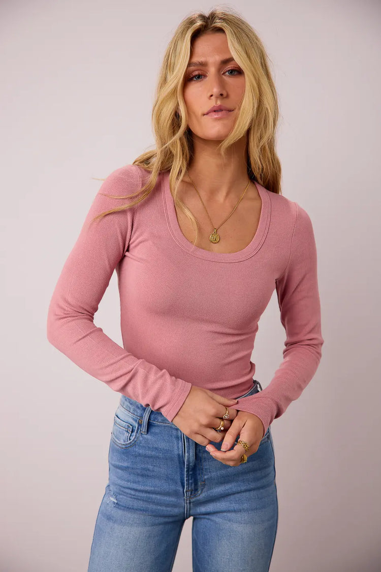 Knit top in mauve 