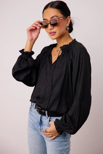 Round neck top in black 