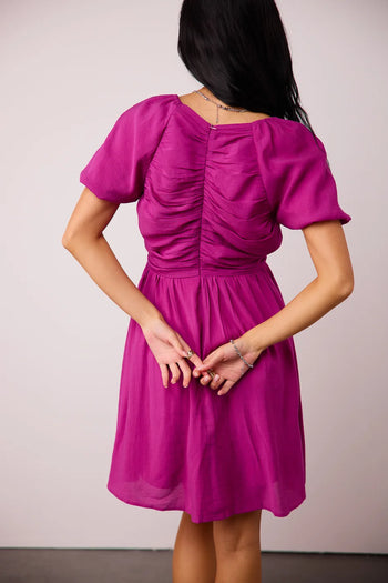 Short sleeves dress in magenta 