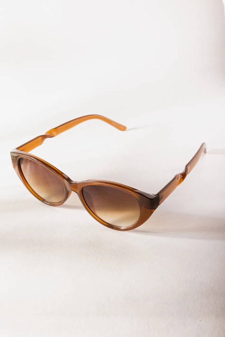 Oval brown sunglasses 