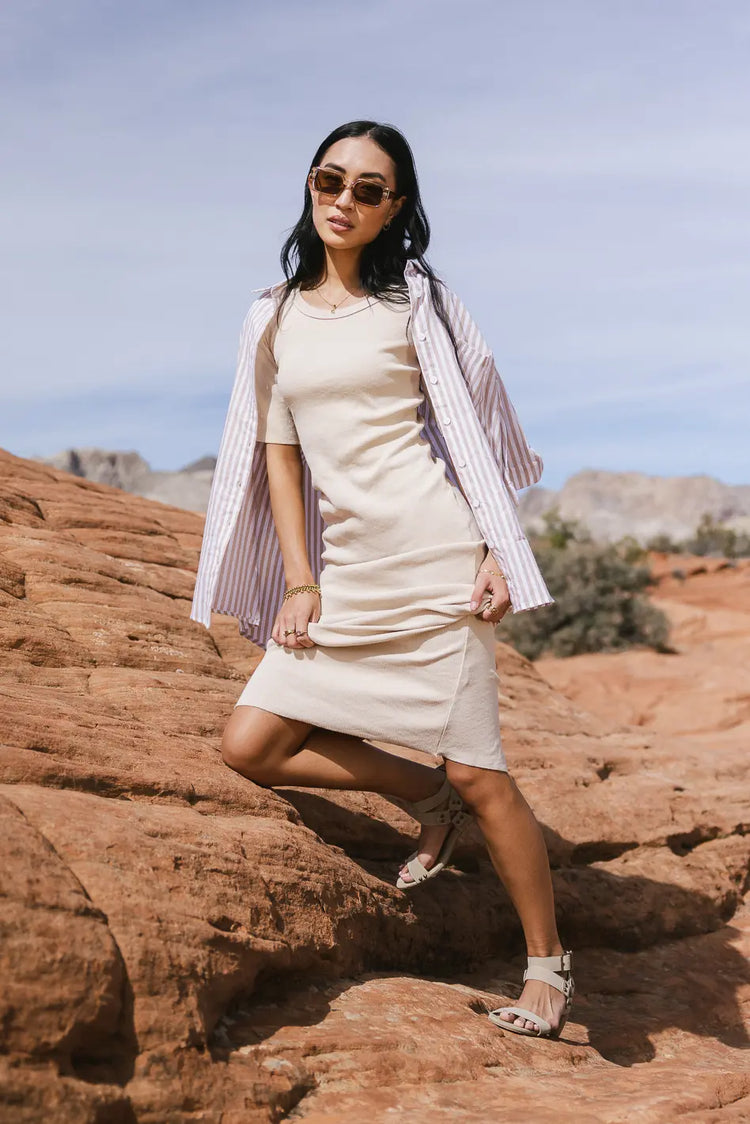 Round neck dress in natural 