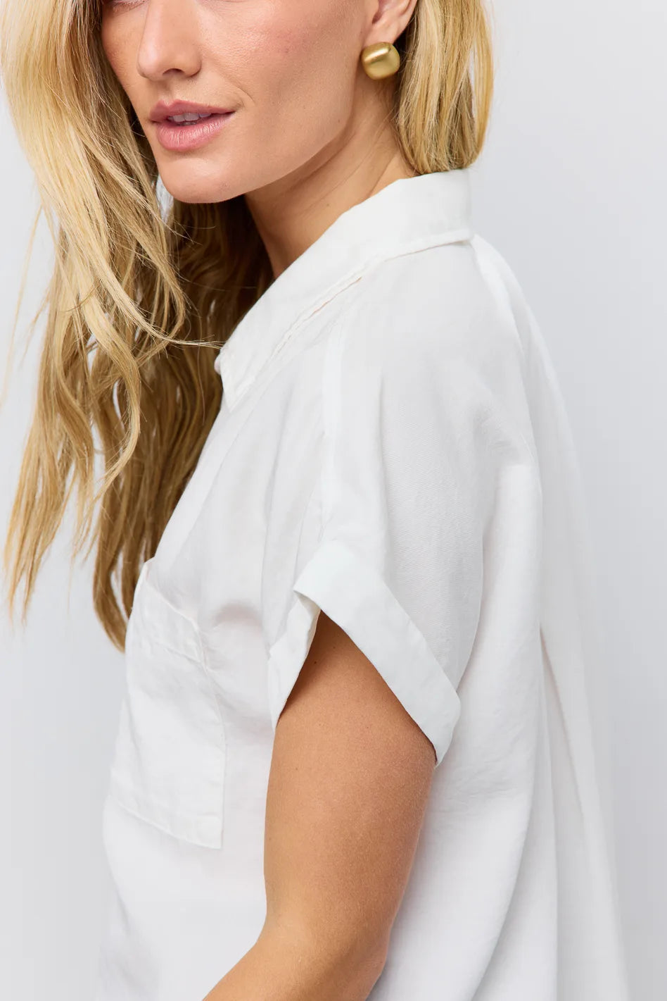 Rolled sleeves button up in white 
