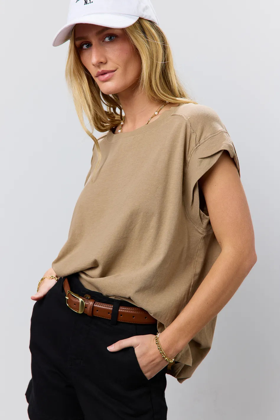 Round neck top in mocha 