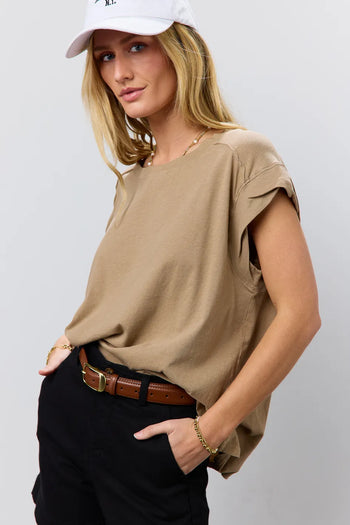 Round neck top in mocha 