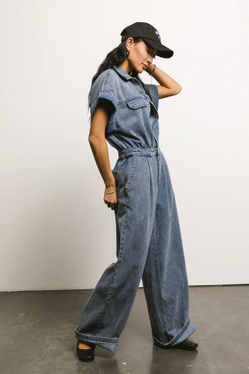 Wide legs denim jumpsuit 