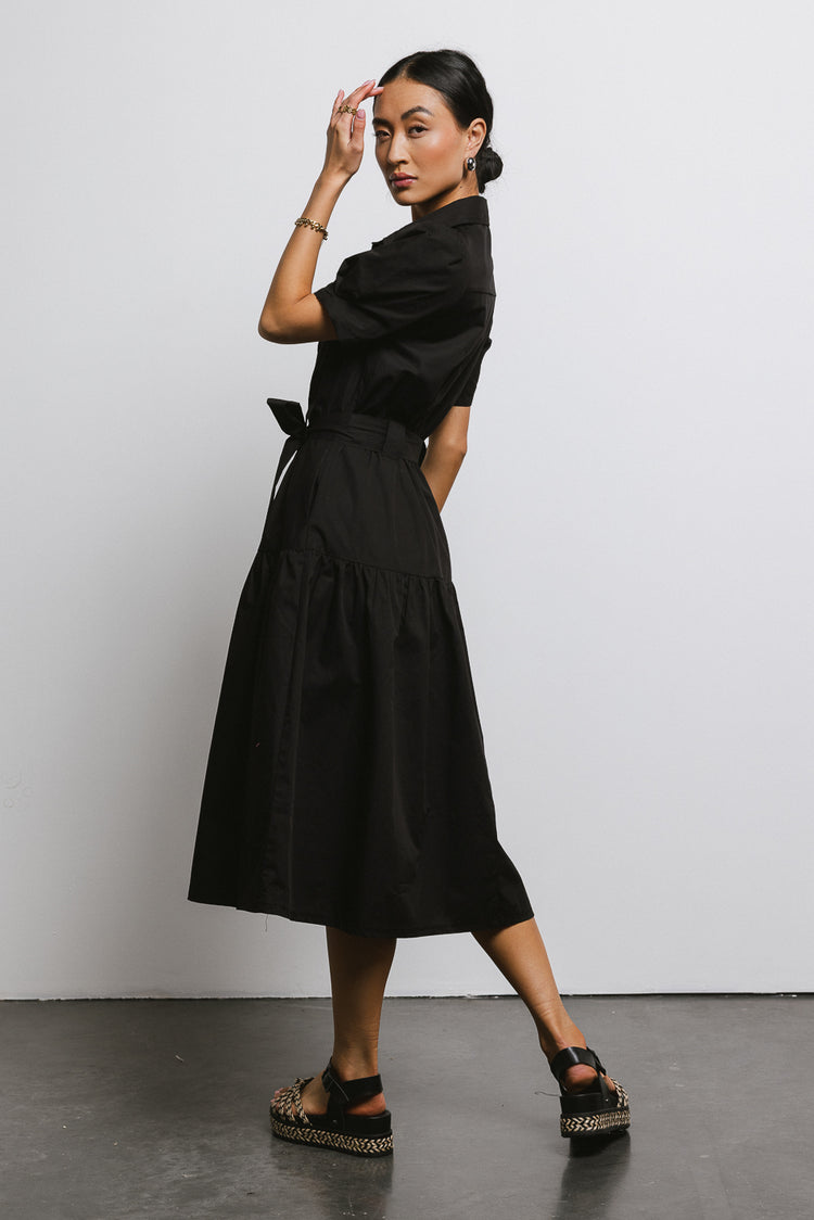 black short sleeve mid poplin dress