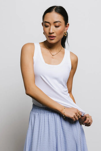 Zero sleeves top in white 