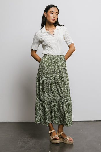 collared sweater with short sleeves