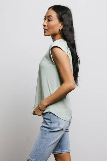 Short sleeves top in sage 