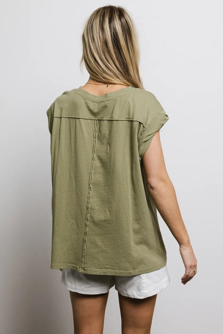 Oversized fitted top in moss 