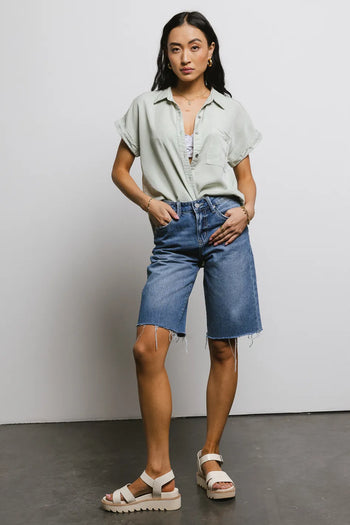 Two hand pockets bermuda short 