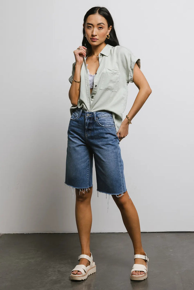 Short sleeves button up top in sage 