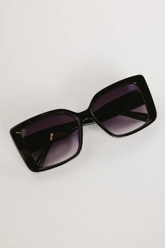 Sunglasses in black 