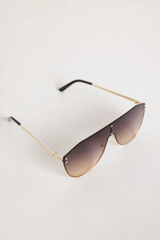 Gold frame sunglasses 