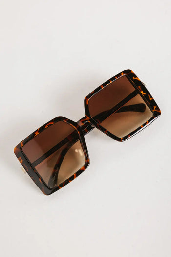 Square sunglasses in brown 