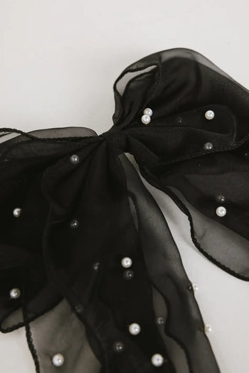 Hair clip pearl bow in black 