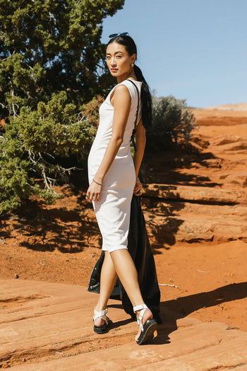 Ribbed fitted dress in white 