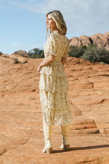 Short sleeves dress in yellow 