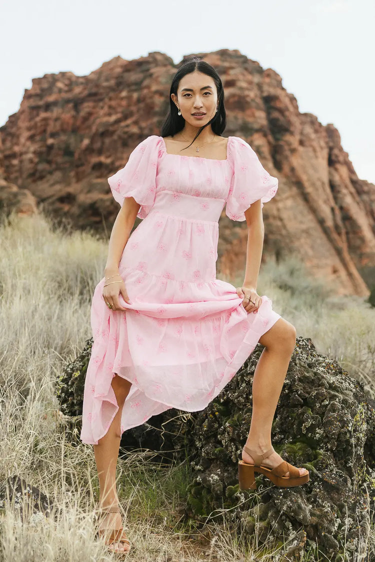 Woven dress in pink 