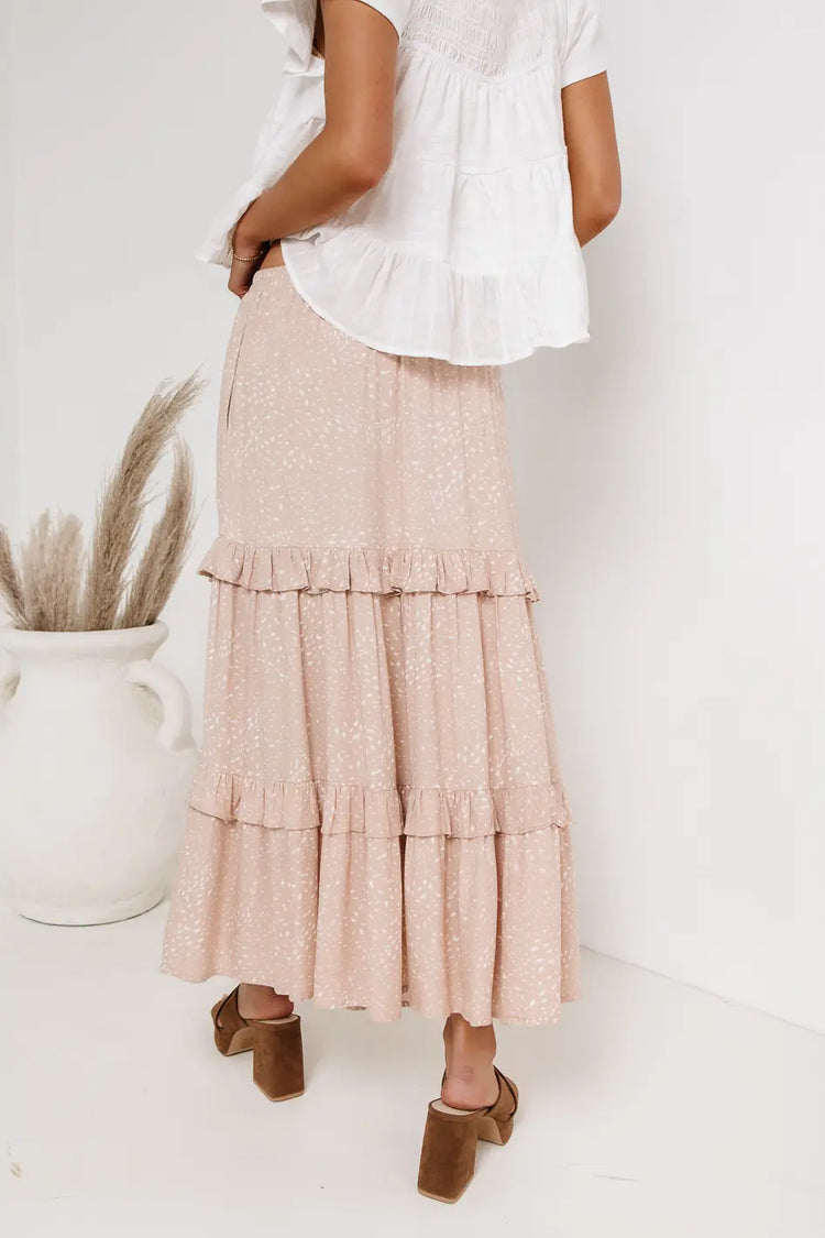 Ruffle skirt in blush 