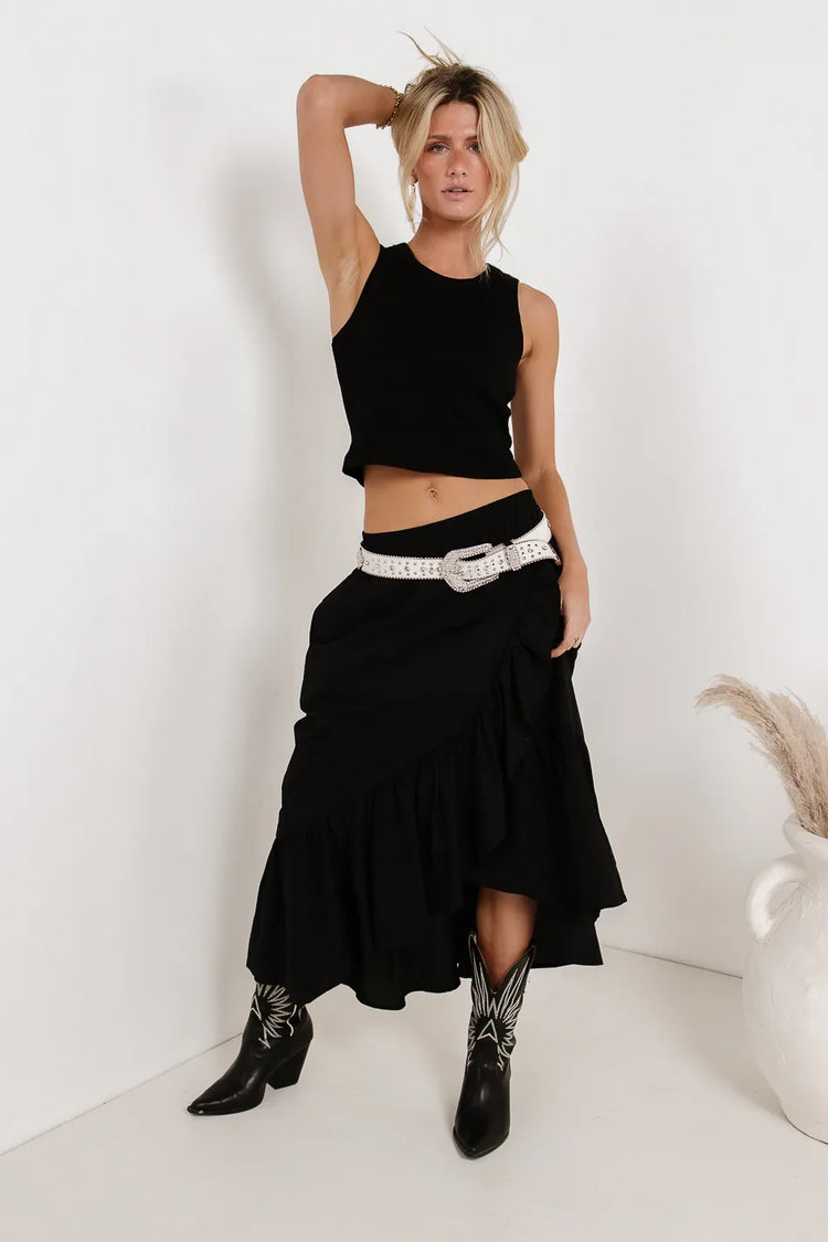 Ruffle skirt in black 