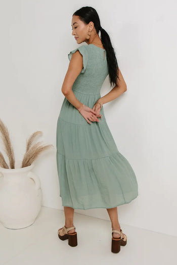 Short sleeves dress in sage 