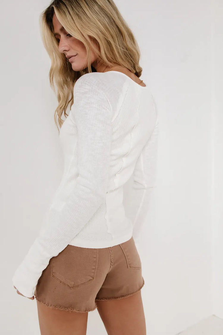 Ribbed sleeves top in white 