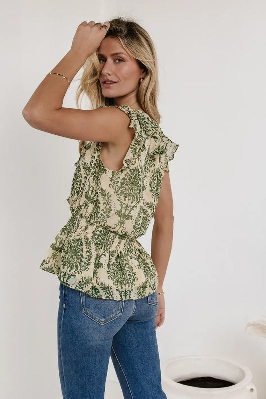 Ruffle sleeves blouse in green 