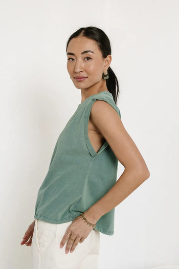 Short sleeves top in green 