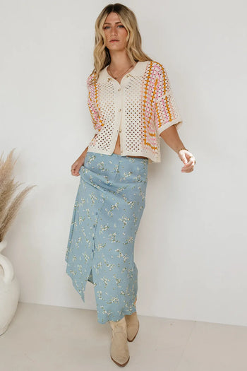 Button up front skirt in blue 