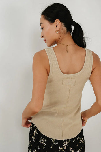 U-Neck top in beige 