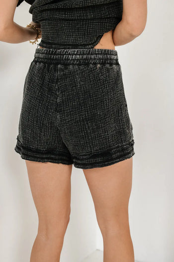 Elastic waist shorts in black 