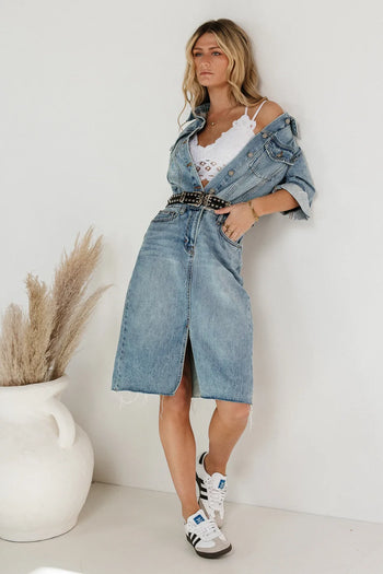 Denim dress in medium wash 