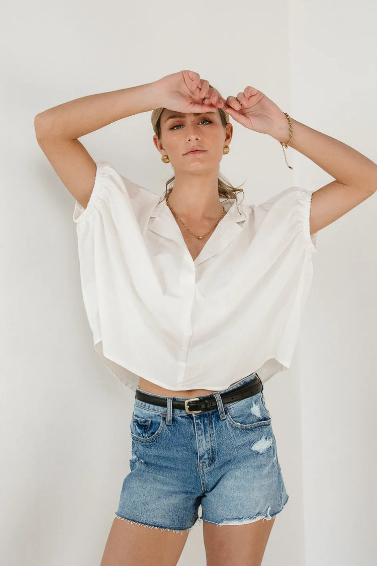 Woven blouse in white 