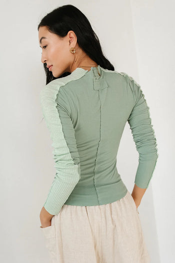 Ribbed top in sage 
