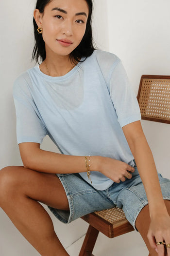 Round neck top in blue 